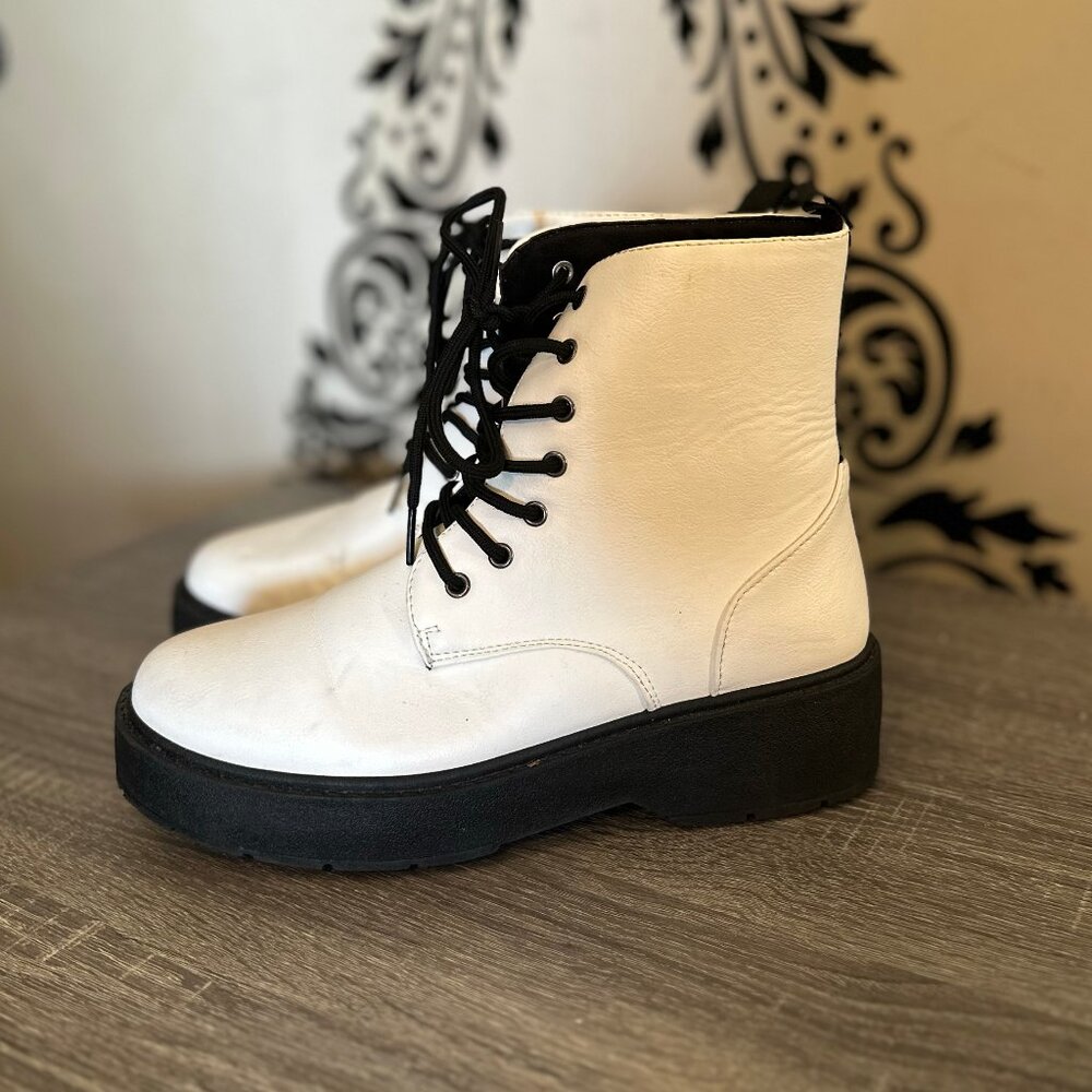 Charles Albert White Combat Boots — Size 10 — Good Condition